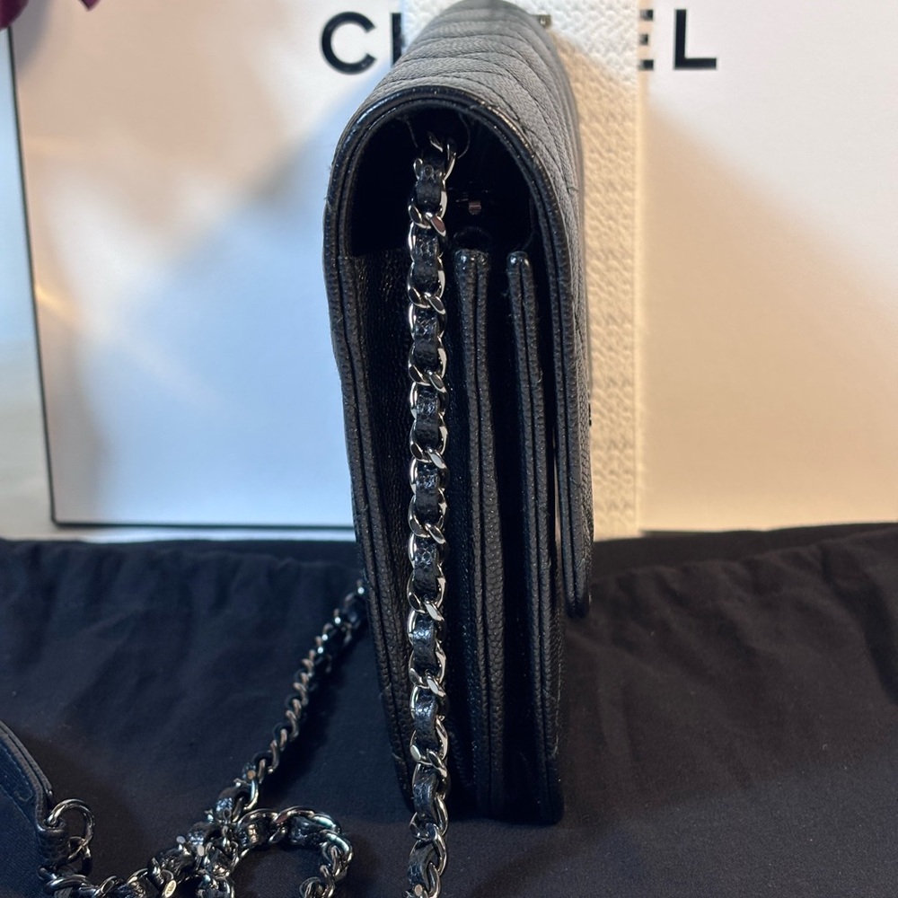 Gorgeous Chanel Square Woc Black Caviar - Picture 7 of 16